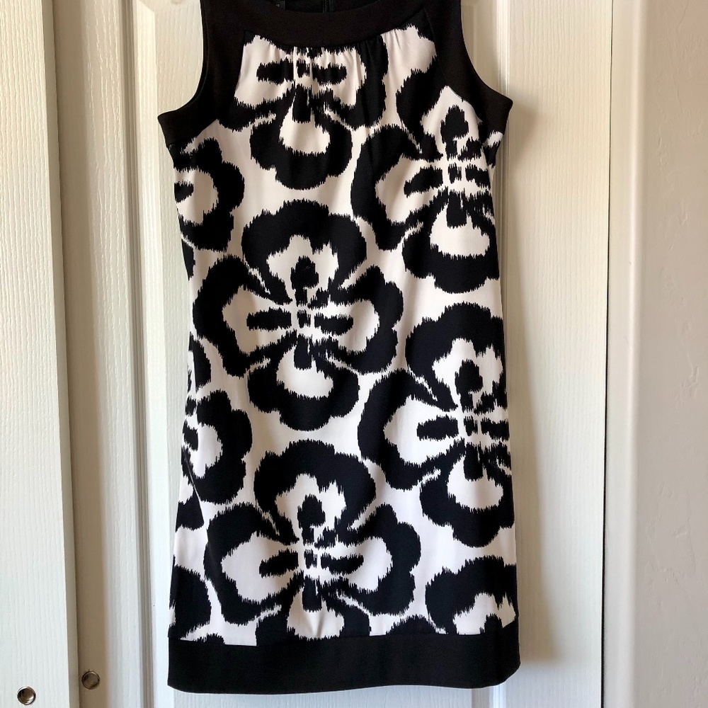 AB Studio Black and White Stunning Sheath Dress